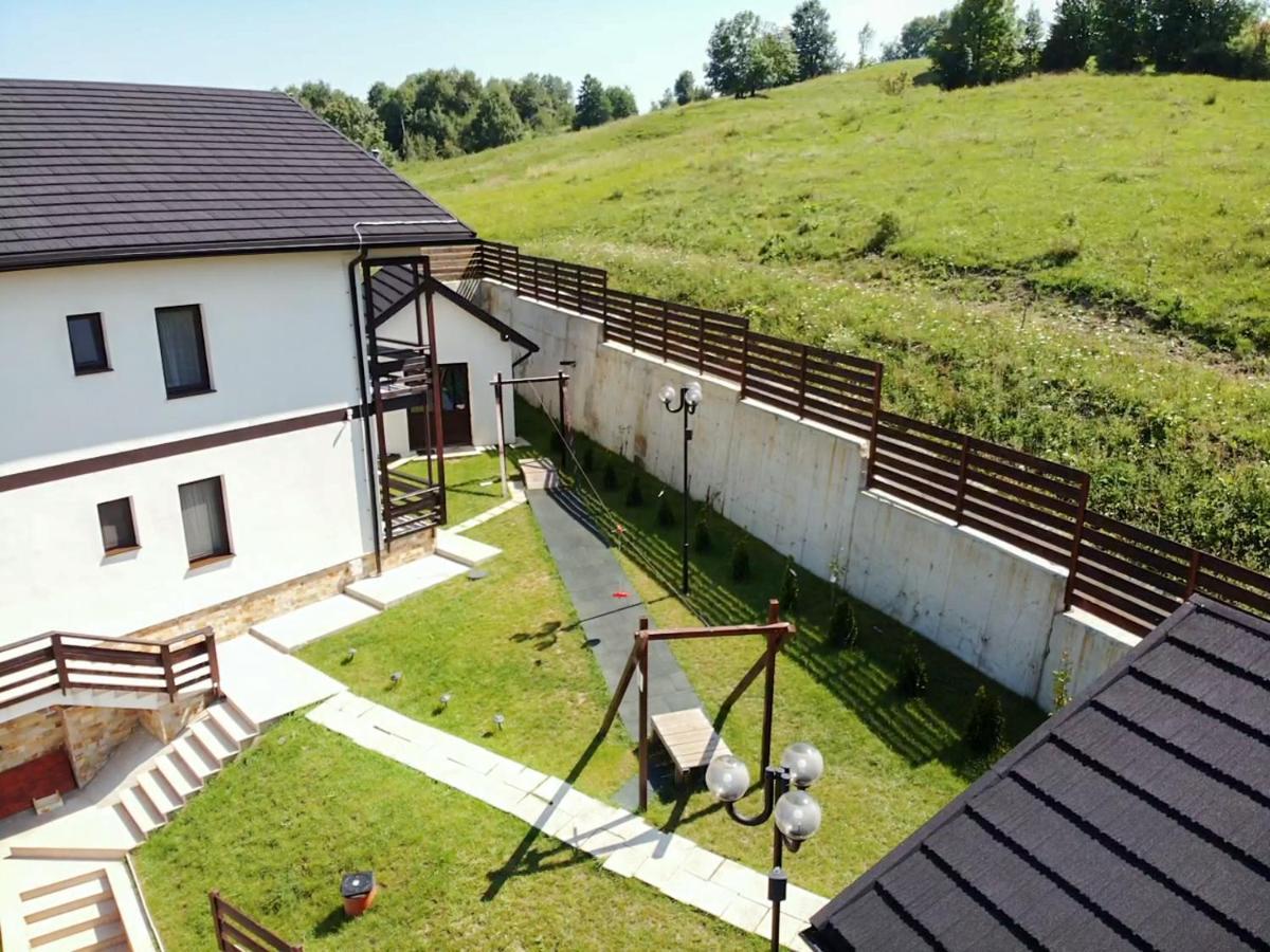 Sat De Vacanta Martisorul Cacica Exterior photo